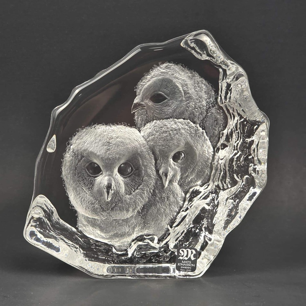 Mats Jonasson Sweden Crystal Three Owls Sculpture Signed 1537 w/ Box